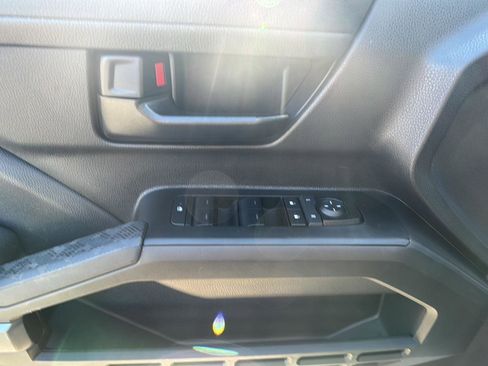 Used 2025 Toyota Tacoma SR5 image 26