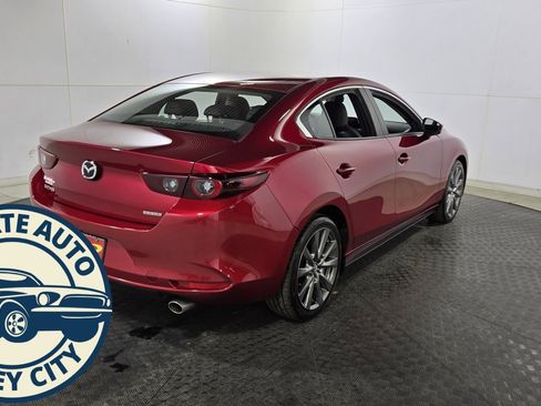 Used 2023 MAZDA MAZDA3 s image 7