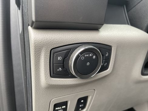 Used 2020 Ford F150 XLT w/ Equipment Group 302A Luxury RWD image 17
