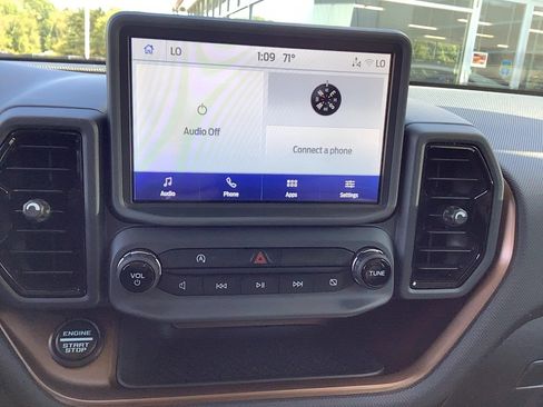 Used 2024 Ford Bronco Sport Outer Banks w/ Tech Package AWD/4WD image 13