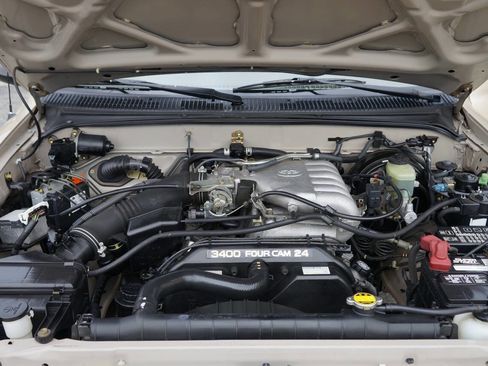 Used 2000 Toyota Tacoma 2WD Xtracab V6 image 13