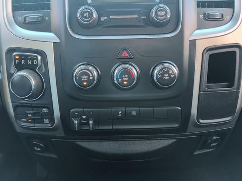 Used 2018 RAM 1500 Classic SLT image 19