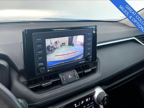 Used 2021 Toyota RAV4 XLE Premium w/ Carpet Mat Package (TMS) image 31