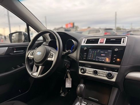 Used 2017 Subaru Legacy 2.5i Premium w/ Moonroof Package image 33