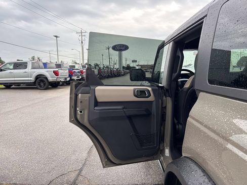 New 2026 Ford Bronco Big Bend w/ Black Diamond Package AWD/4WD image 15