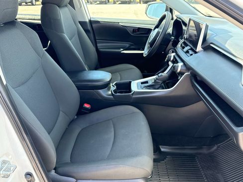 Used 2024 Toyota RAV4 LE image 17