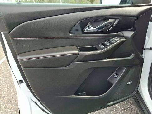 Certified 2023 Chevrolet Traverse RS w/ LPO, Floor Liner Package image 14