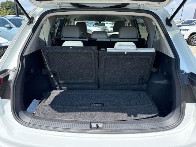 Used 2018 Volkswagen Tiguan SE FWD image 9