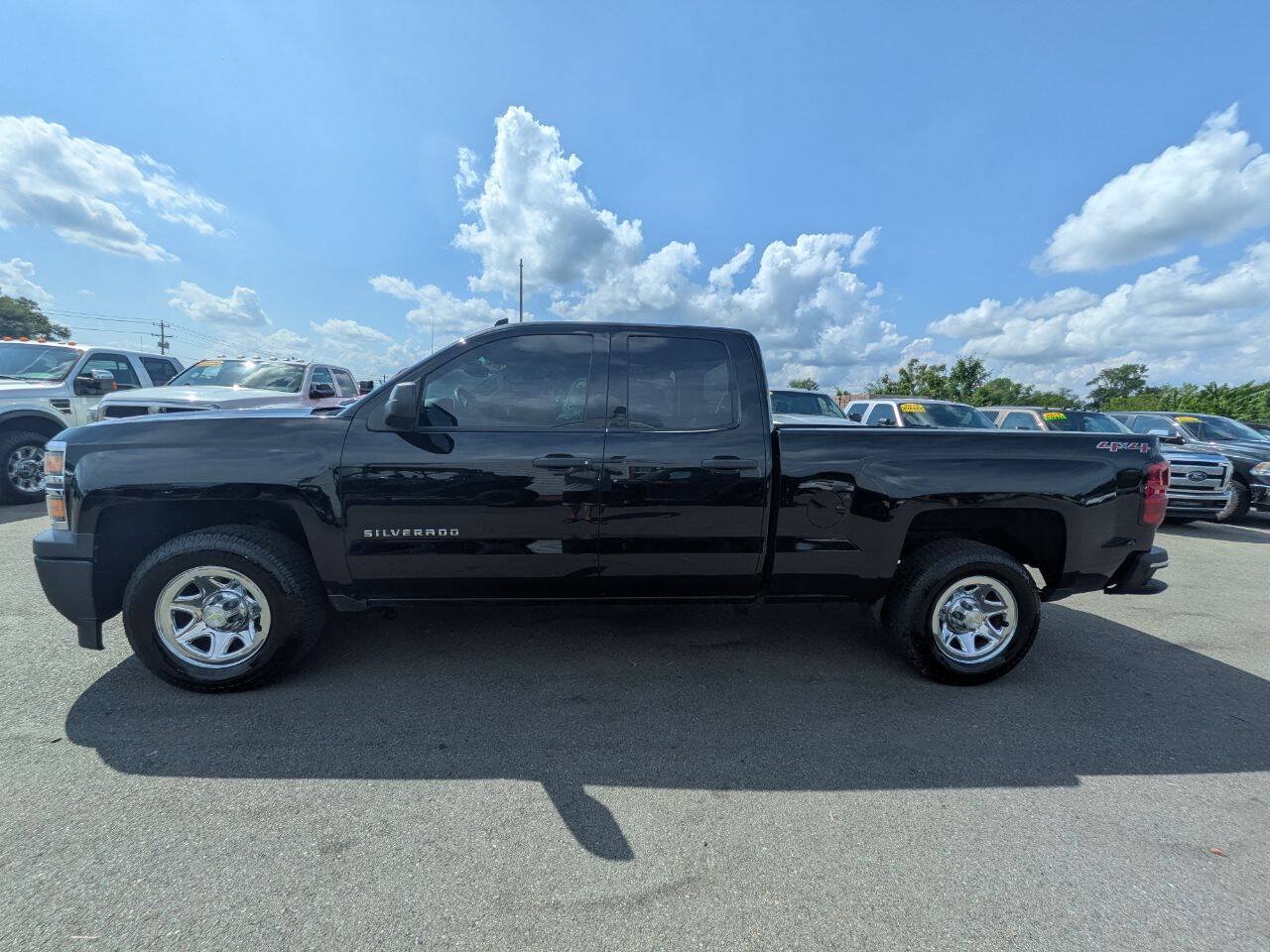 Used 2014 Chevrolet Silverado 1500 W/T w/ Trailering Package AWD/4WD image 3