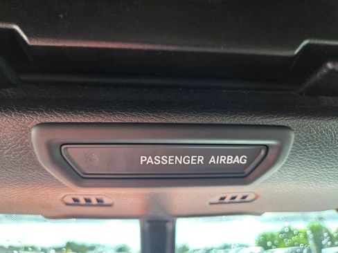 Used 2018 Jeep Wrangler Unlimited Sport S AWD/4WD image 9
