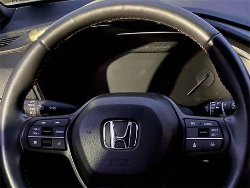 Used 2025 Honda CR-V Sport image 19