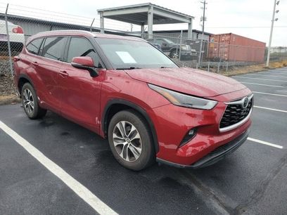 Used 2022 Toyota Highlander XLE