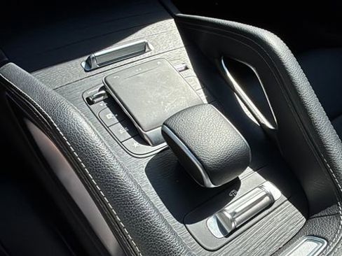 Used 2022 Mercedes-Benz GLS 450 4MATIC image 35