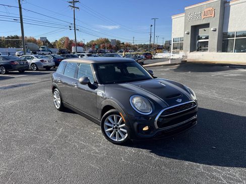 Used 2017 MINI Cooper Clubman S image 7