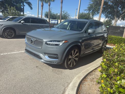 Certified 2023 Volvo XC90 B6 Ultimate AWD/4WD image 2