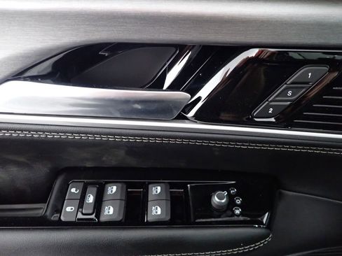 New 2026 Jeep Grand Wagoneer L 4WD image 23