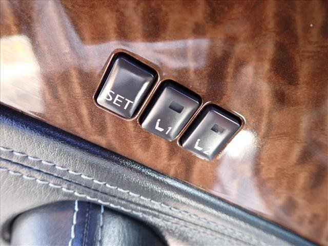Used 2017 Nissan Armada SL AWD/4WD image 17