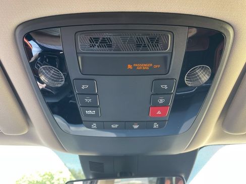 New 2026 Kia Carnival EX FWD image 19