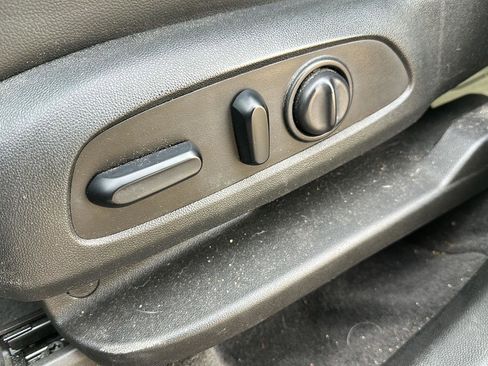 Used 2020 Chevrolet Traverse Premier w/ Redline Edition image 12