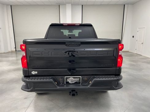Used 2026 Chevrolet Silverado 1500 Custom Trail Boss w/ LPO, Dark Essentials Package image 6