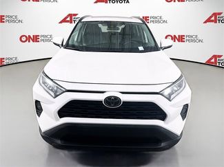 Used 2019 Toyota RAV4 XLE video 2