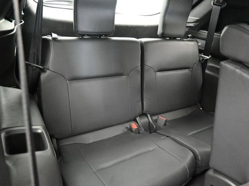 Used 2022 Mitsubishi Outlander SEL AWD/4WD image 39