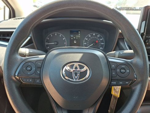 Used 2024 Toyota Corolla LE FWD image 18