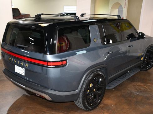 Used 2023 Rivian R1S Launch Edition AWD/4WD image 79