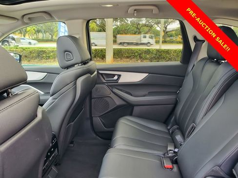 Used 2025 Acura MDX Base image 12