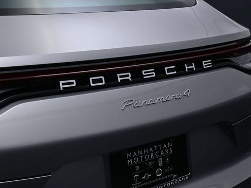 Certified 2022 Porsche Panamera 4 AWD/4WD image 14