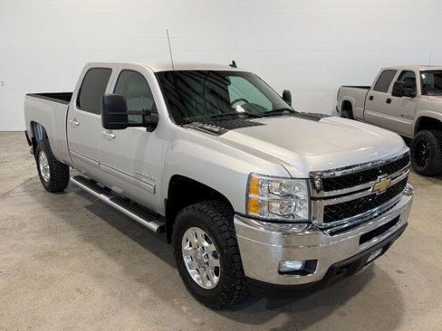 Used 2011 Chevrolet Silverado 2500 LTZ w/ LTZ Plus Package AWD/4WD image 6