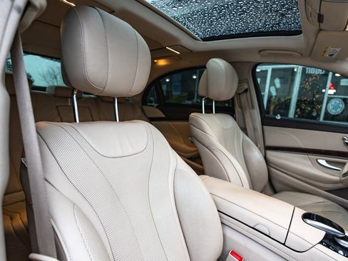 Used 2019 Mercedes-Benz S 450 Sedan image 31