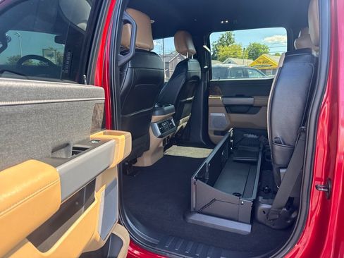 Used 2023 Ford F350 Lariat w/ Lariat Ultimate Package AWD/4WD image 18