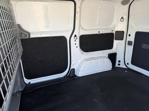 Used 2020 Nissan NV200 S FWD image 23