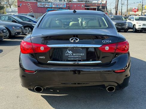 Used 2014 INFINITI Q50 2.0t w/ Moonroof Package image 9