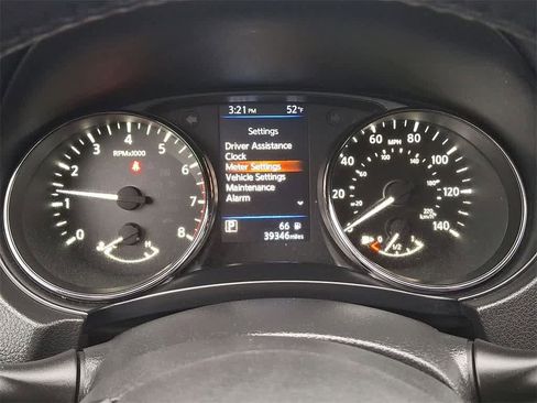 Used 2020 Nissan Rogue SV image 13