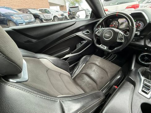Used 2019 Chevrolet Camaro SS RWD image 41