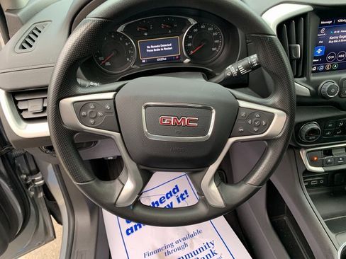 Used 2024 GMC Terrain SLE w/ Driver Convenience Package image 25