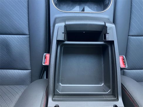 Used 2024 GMC Canyon AT4X image 30