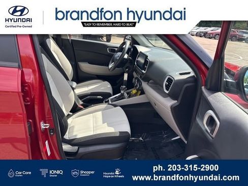 Used 2022 Hyundai Venue SEL FWD image 27