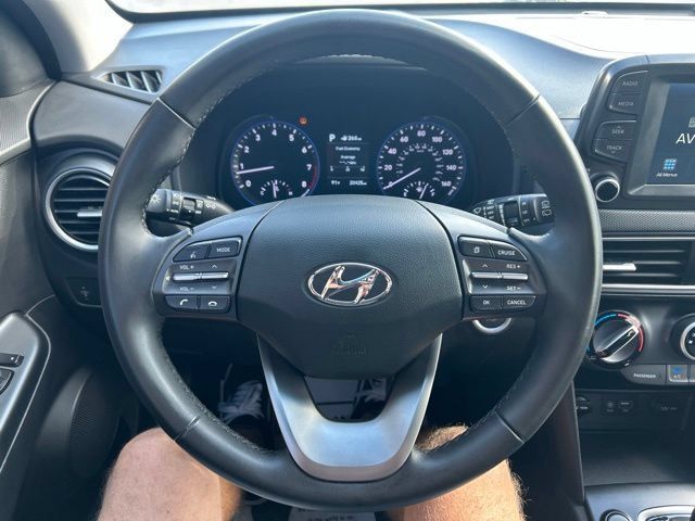 Used 2018 Hyundai Kona SEL w/ SEL Tech Package 02 FWD image 19