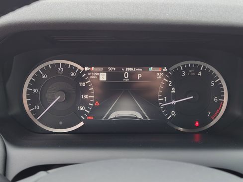 Certified 2023 Land Rover Discovery Sport SE image 19