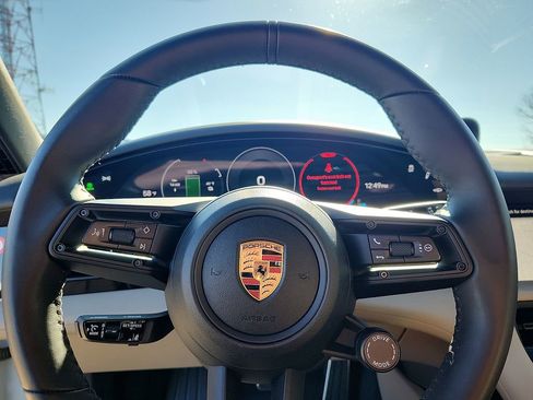 Certified 2025 Porsche Taycan image 17