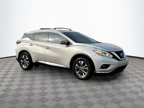 Used 2017 Nissan Murano SL image 3