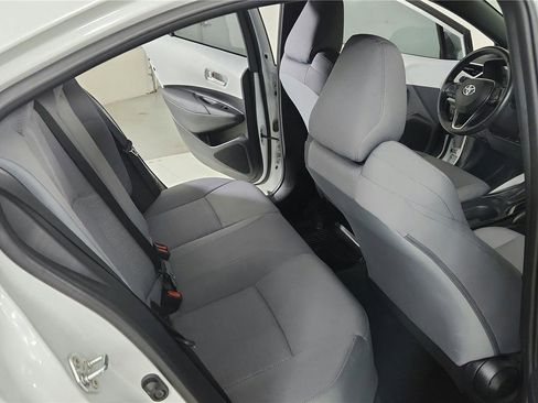 Used 2024 Toyota Corolla SE image 18