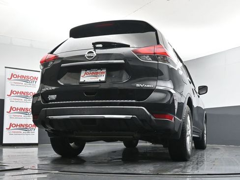 Used 2018 Nissan Rogue SV AWD/4WD image 38