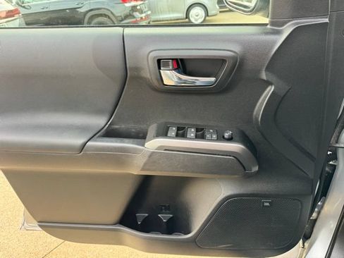 Used 2023 Toyota Tacoma TRD Sport w/ TRD Premium Sport Package AWD/4WD image 22