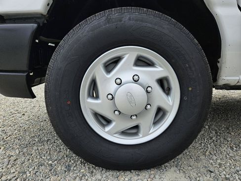 Used 2012 Ford E-250 and Econoline 250 w/ PWR Group RWD image 40