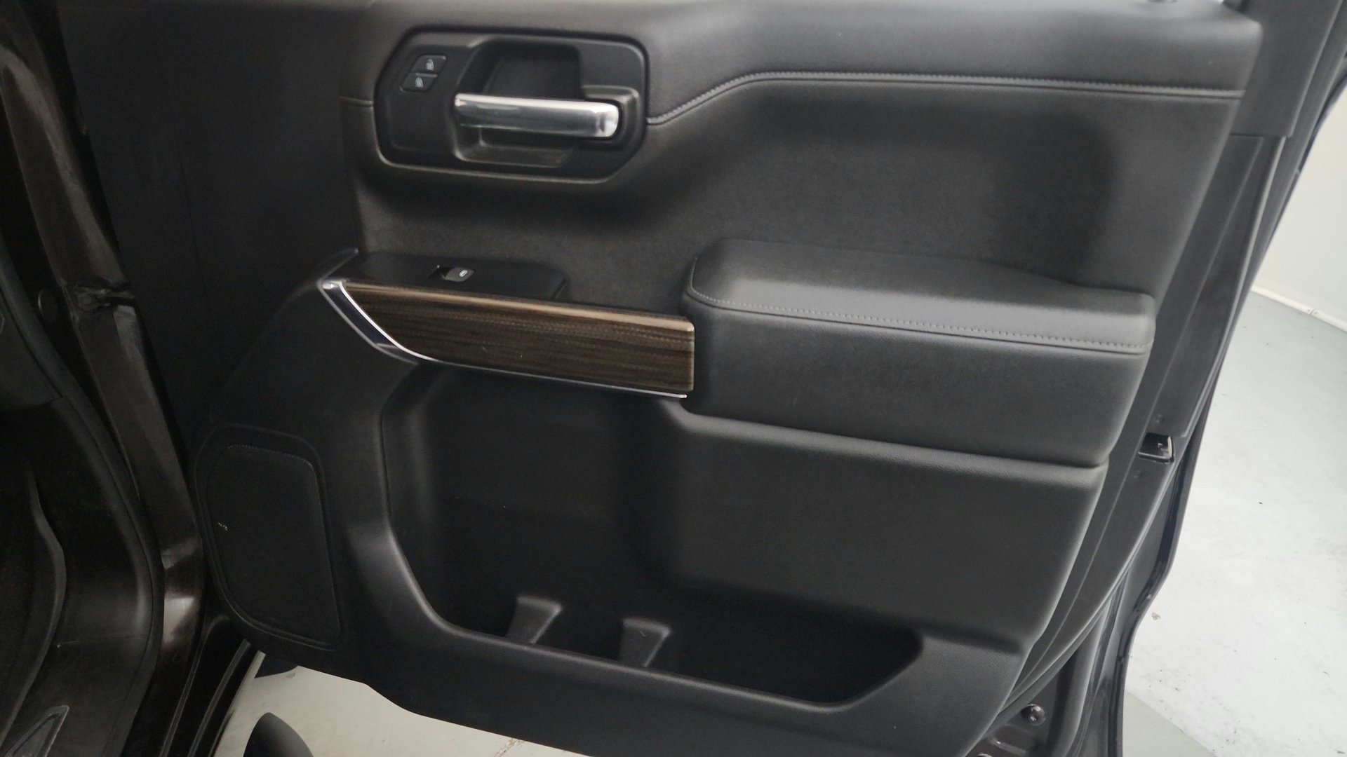Used 2019 Chevrolet Silverado 1500 LT w/ All-Star Edition AWD/4WD image 22