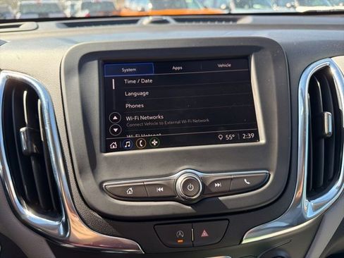 Used 2023 Chevrolet Equinox LT w/ Driver Convenience Package AWD/4WD image 21
